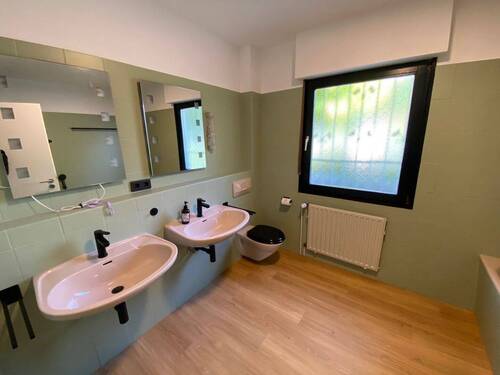 Badezimmer im Erdgeschoss - 