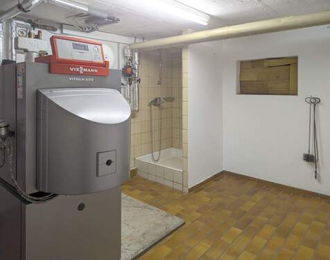 KG Heizungsraum mit Dusche - 