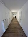 Flur zu den Appartements - 5 Zimmer Mehrfamilienhaus, Wohnhaus in Bad Wörishofen