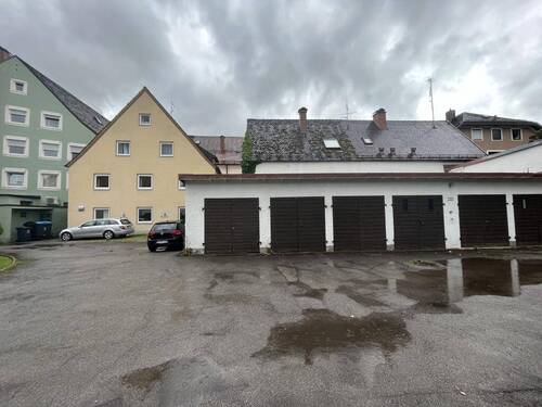 Garagenstellplätze - 