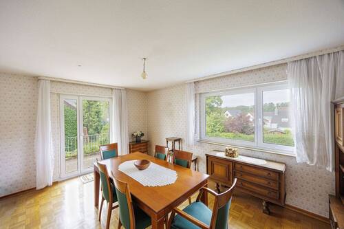 Wohnzimmer EG - 7 Zimmer Mehrfamilienhaus, Wohnhaus in Ludwigsburg