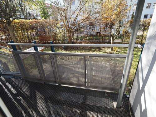 Balkon - Etagenwohnung mit 36,00 m² in Poing zum Kaufen