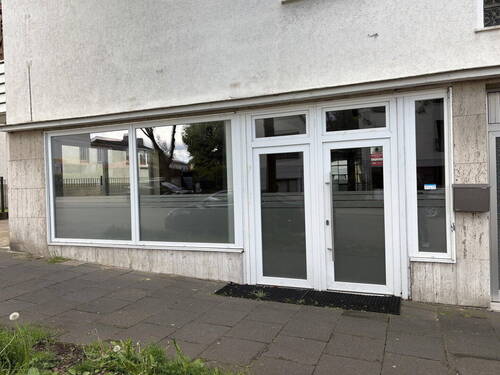 Gewerbeeinheit 2 Schaufenster - 