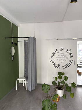 Gewerbeeinheit 1 - 