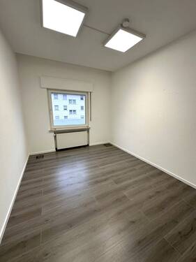 Büro 6 - 