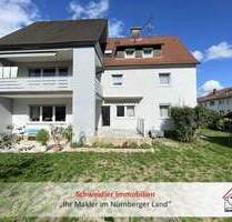 3 Wohnungen, 1 Haus, attraktiver Preis: Gepflegtes 3-Familienhaus mit Garage in Röthenbach