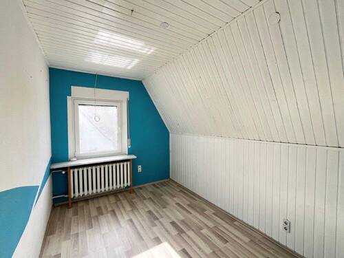 OG_Zimmer_weiß.vertäfelt,blau - 