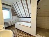 OG_Bad_mit_Wanne,Dusche,2Waschbecken - 