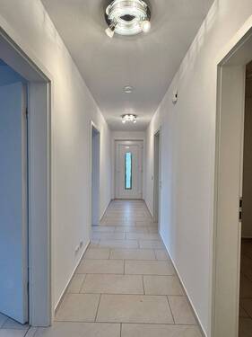 Flur - 3 Zimmer Etagenwohnung in Oldenburg