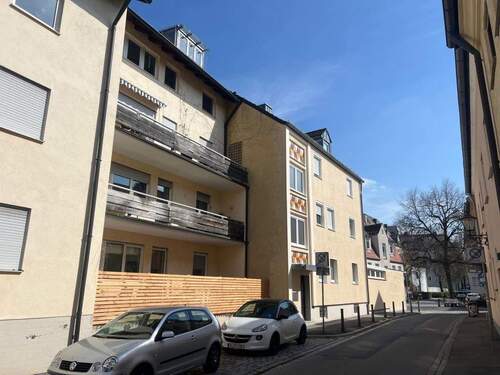 Terrasse im Hochparterre - 