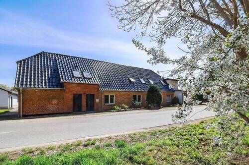 Hausansicht - 3 Zimmer Etagenwohnung zum Kaufen in Ostseebad Boltenhagen