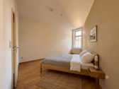 Schlafzimmer KI möbliert - 
