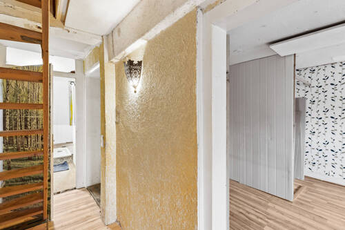 Hausflur - 4 Zimmer Doppelhaushälfte zum Kaufen in Erdmannhausen