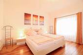 Schlafzimmer 1.1 - Etagenwohnung mit 80,00 m² in Cuxhaven zum Kaufen