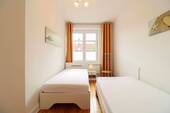 Schlafzimmer 2.1 - 