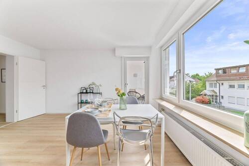 Wohnzimmer - 4 Zimmer Etagenwohnung in Kirchheim