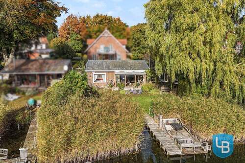 Das Haus am See - 3 Zimmer Mehrfamilienhaus, Wohnhaus zum Kaufen in Stocksee