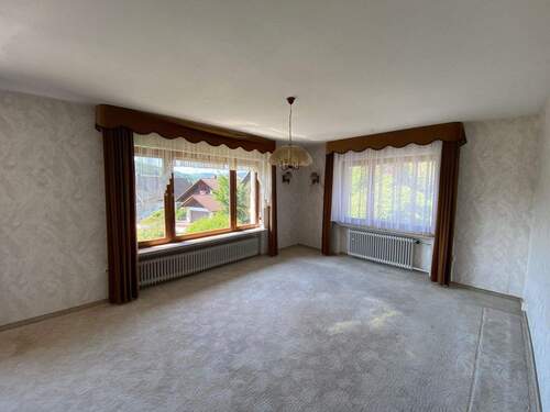 Wohnzimmer im Erdgeschoss - 