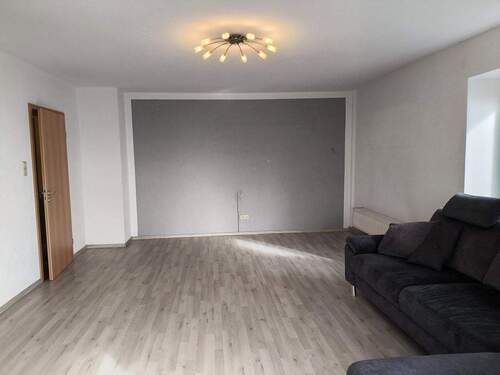 EG Wohnzimmer - Doppelhaushälfte mit 137,80 m&sup2; in Freudenstadt zum Kaufen