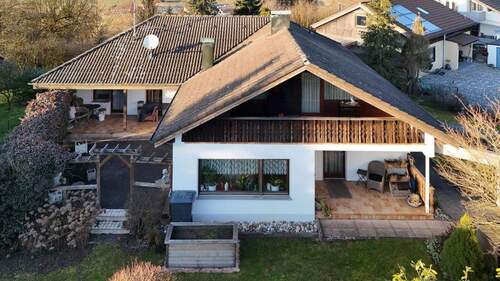 Außenansicht - Winkelbungalow in Nattheim - 450.000,00&nbsp;EUR Kaufpreis, ca.&nbsp; 145,40&nbsp;m&sup2;&nbsp;Wohnfl&auml;che