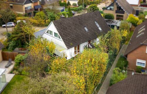 Luftbild mit Giebel und Terrasse - 