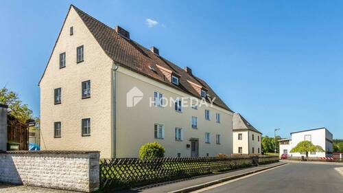Außenansicht 1 - Einmalige Investitionschance in Pechbrunn - MFH mit 8 Wohneinheiten und Gestaltungspotenzial
