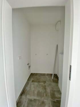 HWR - 2 Zimmer Etagenwohnung in Ovelgönne