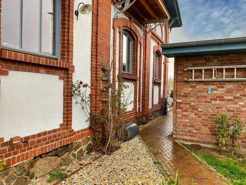 Herrenhaus Seitenansicht - 