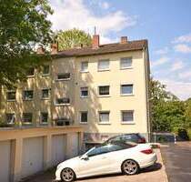 Wohnen in Rheinnähe: Gut geschnittene 3-Zimmer-Wohnung mit Balkon in Zündorf - Köln