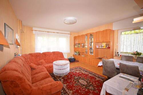 wohnzimmer - 3 Zimmer Etagenwohnung zum Kaufen in Köln