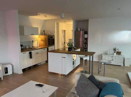 Wohnzimmer/Küche - 3 Zimmer Etagenwohnung in Weinstadt