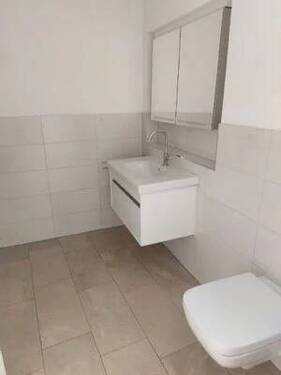 0x400 (27).webp - 