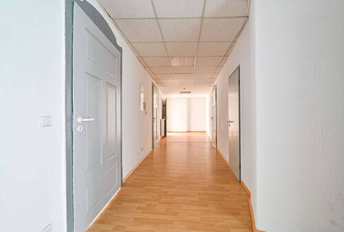 Zentraler Flur 2-2 - 4 Zimmer Etagenwohnung zur Miete in Annaberg-Buchholz