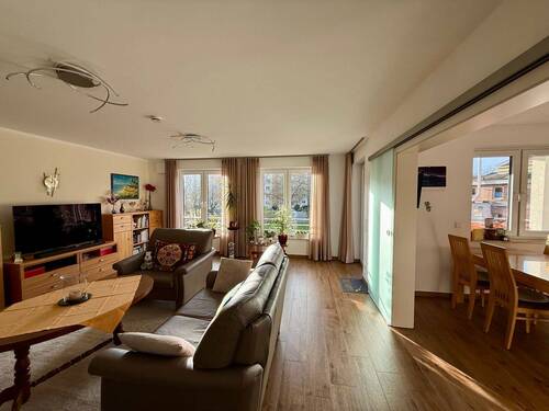 Wohnbereich - Moderne Eigentumswohnung mit Balkon und Aufzug – inklusive Stellplatz