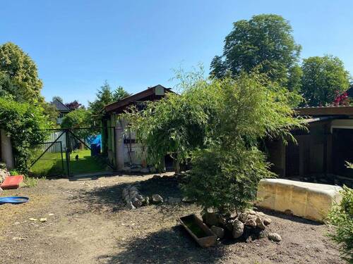 Hühnergehege, Nebengebäude - 