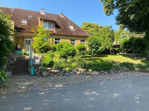 Frontansicht Doppelhaushälfte - 5 Zimmer Doppelhaushälfte zum Kaufen in Teterow