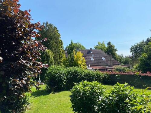 Rückansicht, Grundstück - 