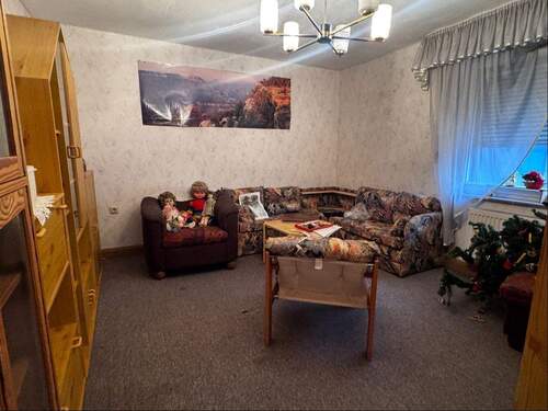 Wohnzimmer Erdgeschoss - 8 Zimmer Einfamilienhaus in Ansbach