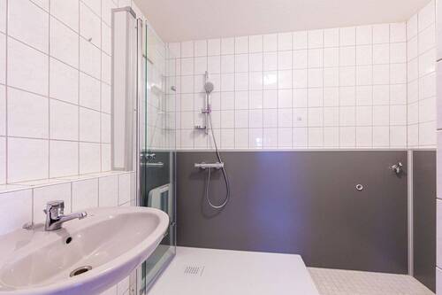 Badezimmer - Etagenwohnung mit 63,10 m&sup2; in Besigheim zum Kaufen
