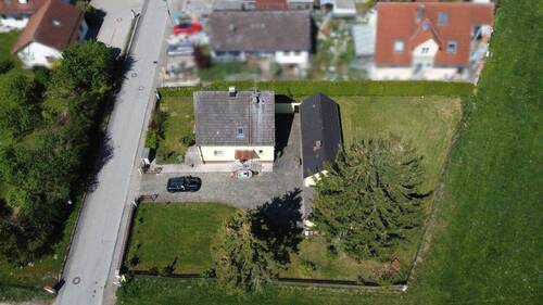 Ansicht Drohne - Grundstück in Fahrenzhausen