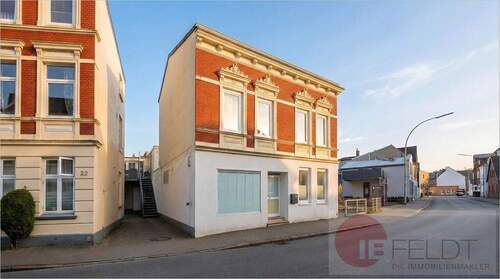 Hausansicht - 1 Zimmer Mehrfamilienhaus, Wohnhaus in Elmshorn