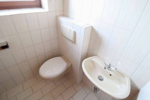 Gäste WC OG - 