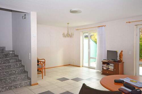 Wohnzimmer - 6 Zimmer Einfamilienhaus in Hürth