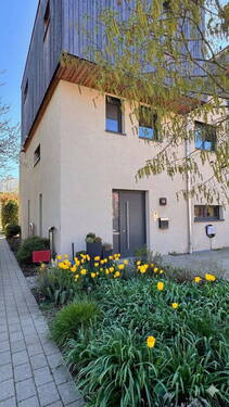 Haus Front und Vorgarten - 6 Zimmer Reihenendhaus zum Kaufen in Landau in der Pfalz