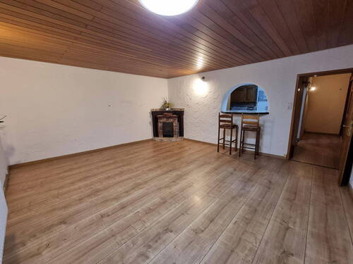 13) Wohnzimmer - 