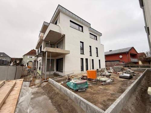 Rückansicht Haus West - Etagenwohnung mit 100,00 m² in Alzenau zum Kaufen