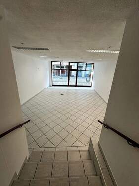 Geschäftsfläche.jpg - 2 Zimmer Gewerbeobjekt (Büro, Produktion, Verkauf) zur Miete in Weißenfels