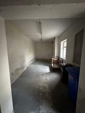 Lager 1.jpg - Gewerbeobjekt (Büro, Produktion, Verkauf) in Weißenfels zur Miete