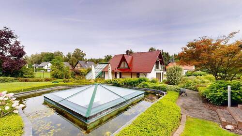 Teich und Lichtkuppel.jpg - 