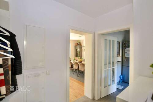 Diele - Reihenmittelhaus mit 130,70 m&sup2; in Fürstenfeldbruck zum Kaufen